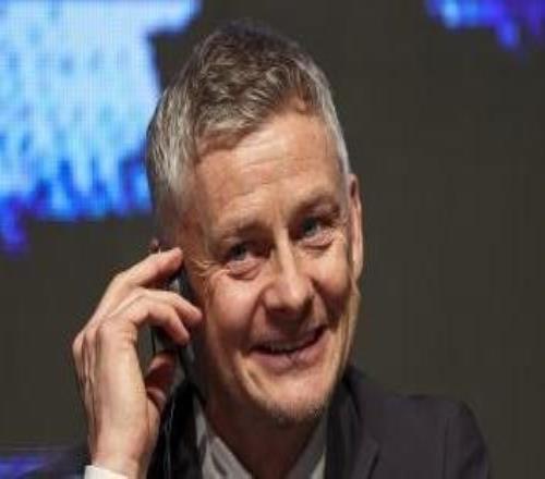 索帅：拉什福德在巴萨踢得很享受，最近我给他发了一些短信