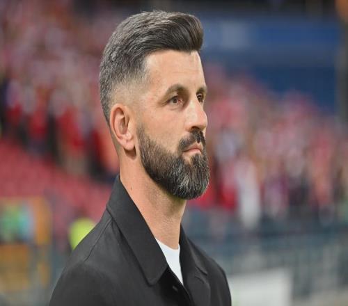 状态出色！作客完成零封，沙尔克04主帅给球队额外放假一天