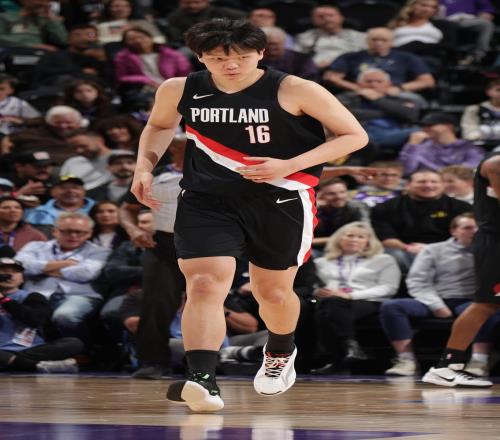 杨瀚森被下放发展联盟，开拓者究竟意欲何为