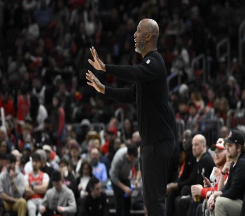 开拓者新帅斯普利特上任，强调团队篮球，杨瀚森迎来新机遇