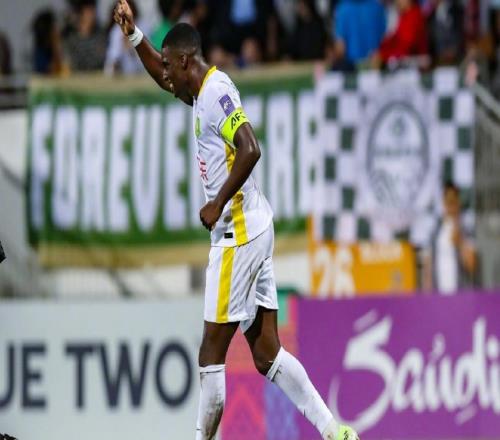 真怒了！球迷攻陷北京国安官微：拴条狗都比范双杰强，转圈丢人！