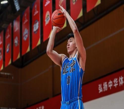 CBA杯：周琦赵睿缺席北京狂输青岛31分米奇22分杰曼19分